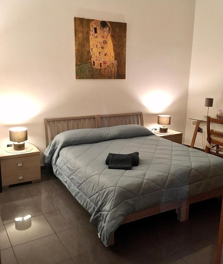 Hotel Blackboard House Bari Exterior foto